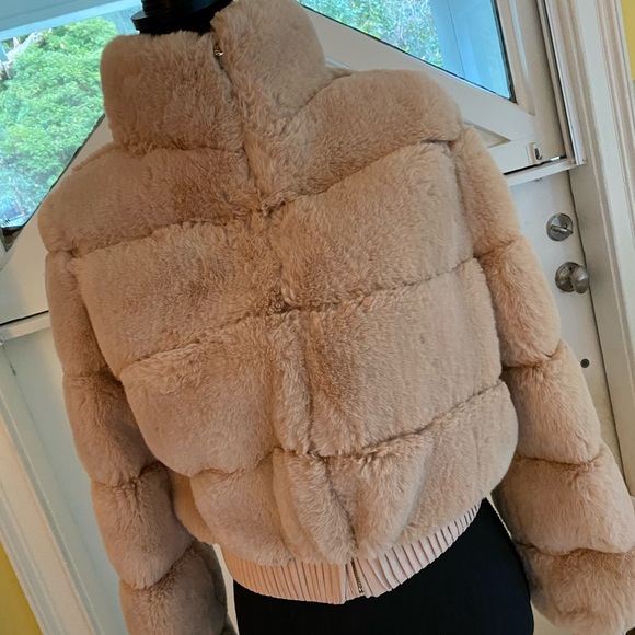 Soft Pink Fur Coat - Picture 9 of 9